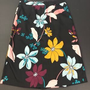Who What Wear Woman’s Floral Skirt  Size 2